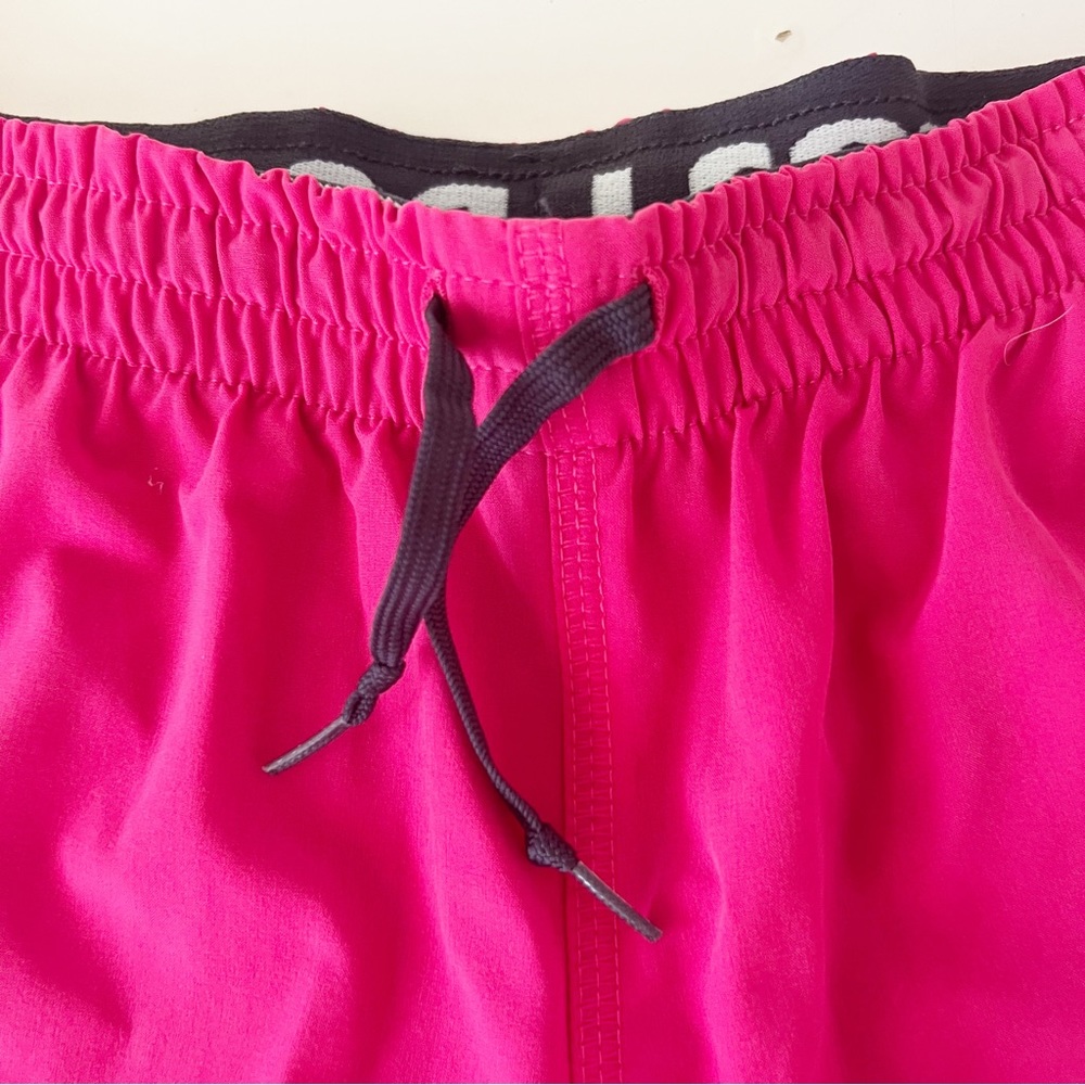 Nike Women's Phantom 2-in-1 Running /Training Shorts in Hyper Pink & Black - Picture 2 of 14